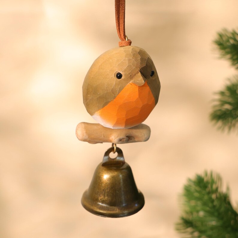 Ornement rouge-gorge en bois sculpté à la main avec cloche, décoration d'intérieur rustique et de Noël