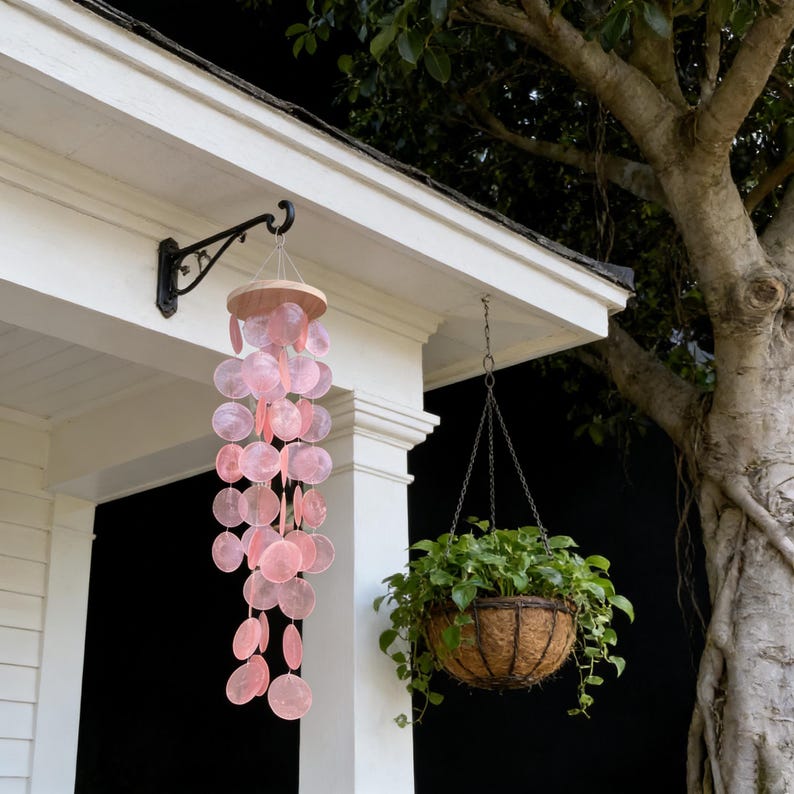 Carillon éolien en coquillages de Capiz roses, décoration bohème, ornement à suspendre 68 cm, style A violet-rose ou style B pêche