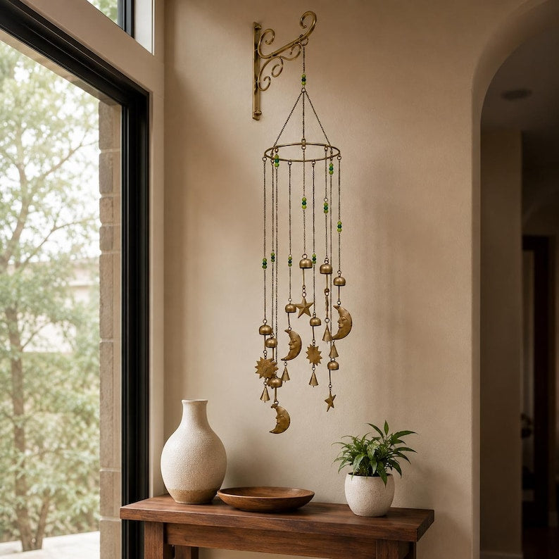 Carillon éolien galaxie en fer et perles de verre, décor lune, soleil et étoiles, suspension 92 cm, intérieur extérieur