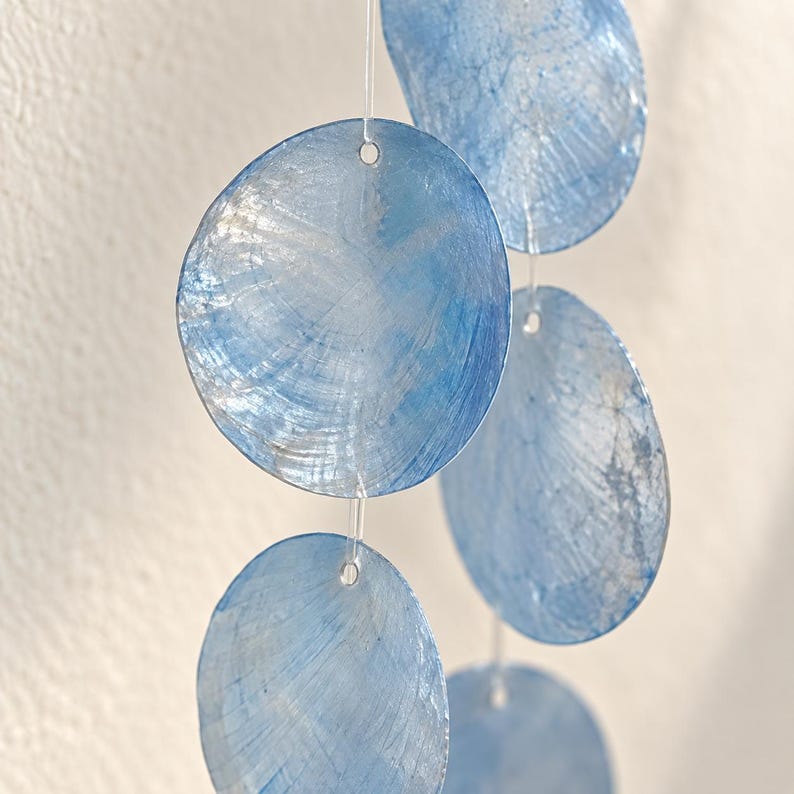 Carillon en coquillage suspendu bohème, décoration côtière pour maison de plage, attrape-soleil marin pour fenêtre et véranda, bleu océan